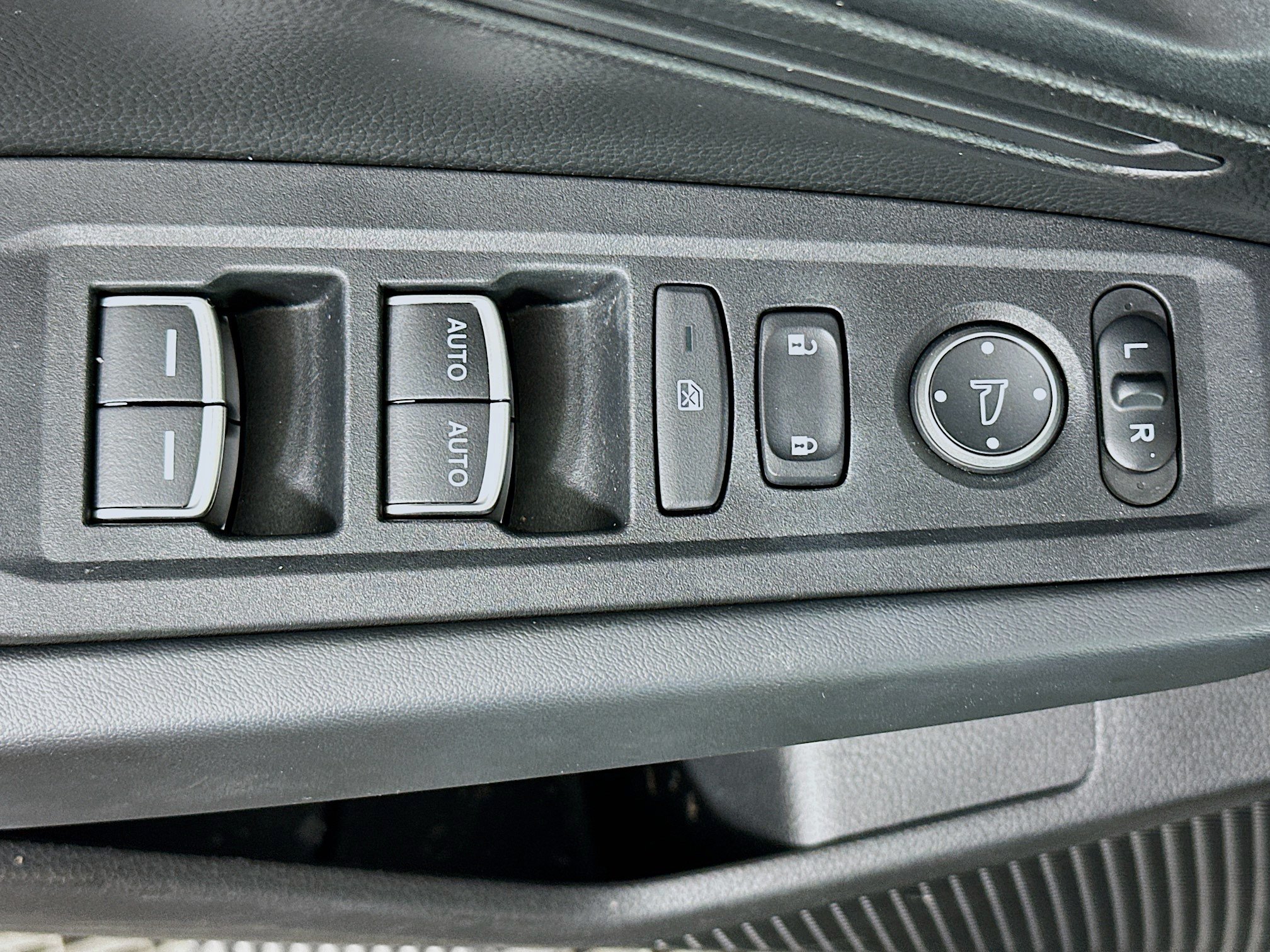 Used 2023 Honda Accord LX image 15