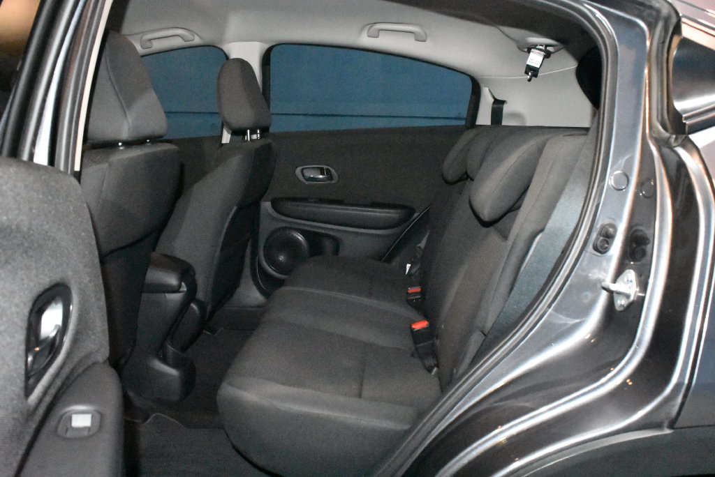 Used 2022 Honda HR-V LX image 18