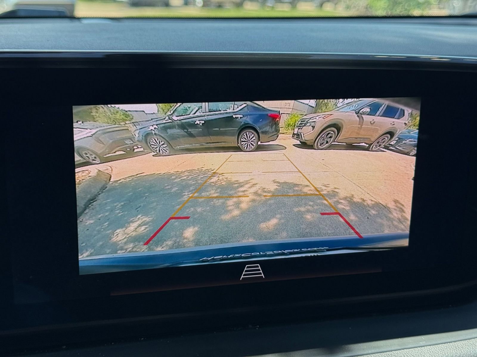 Used 2025 Buick Encore GX Preferred FWD image 24
