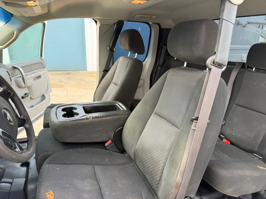 Used 2013 Chevrolet Silverado 3500 W/T image 21