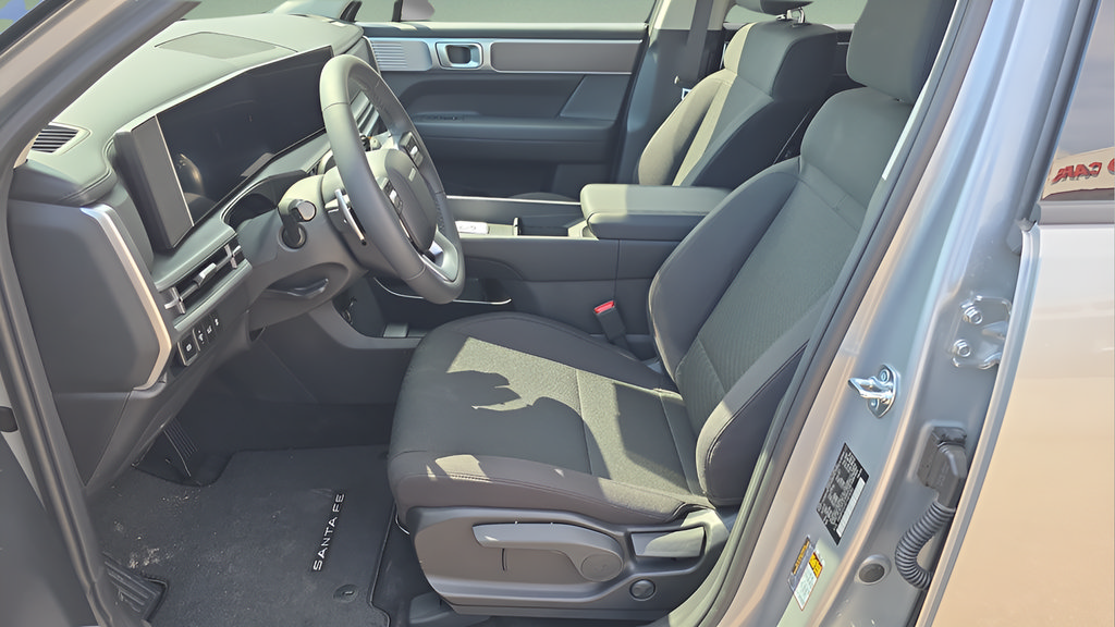Certified 2026 Hyundai Santa Fe SE AWD/4WD image 14