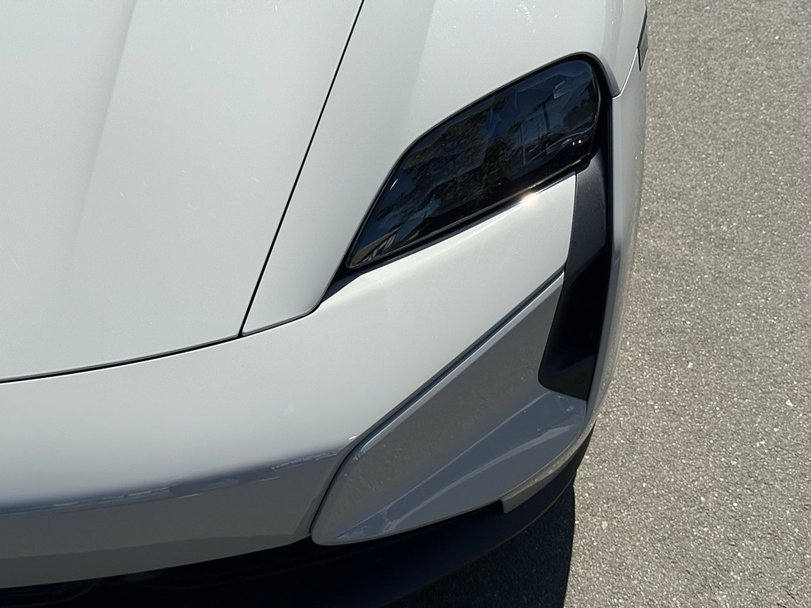 New 2025 Porsche Taycan Turbo AWD/4WD image 11