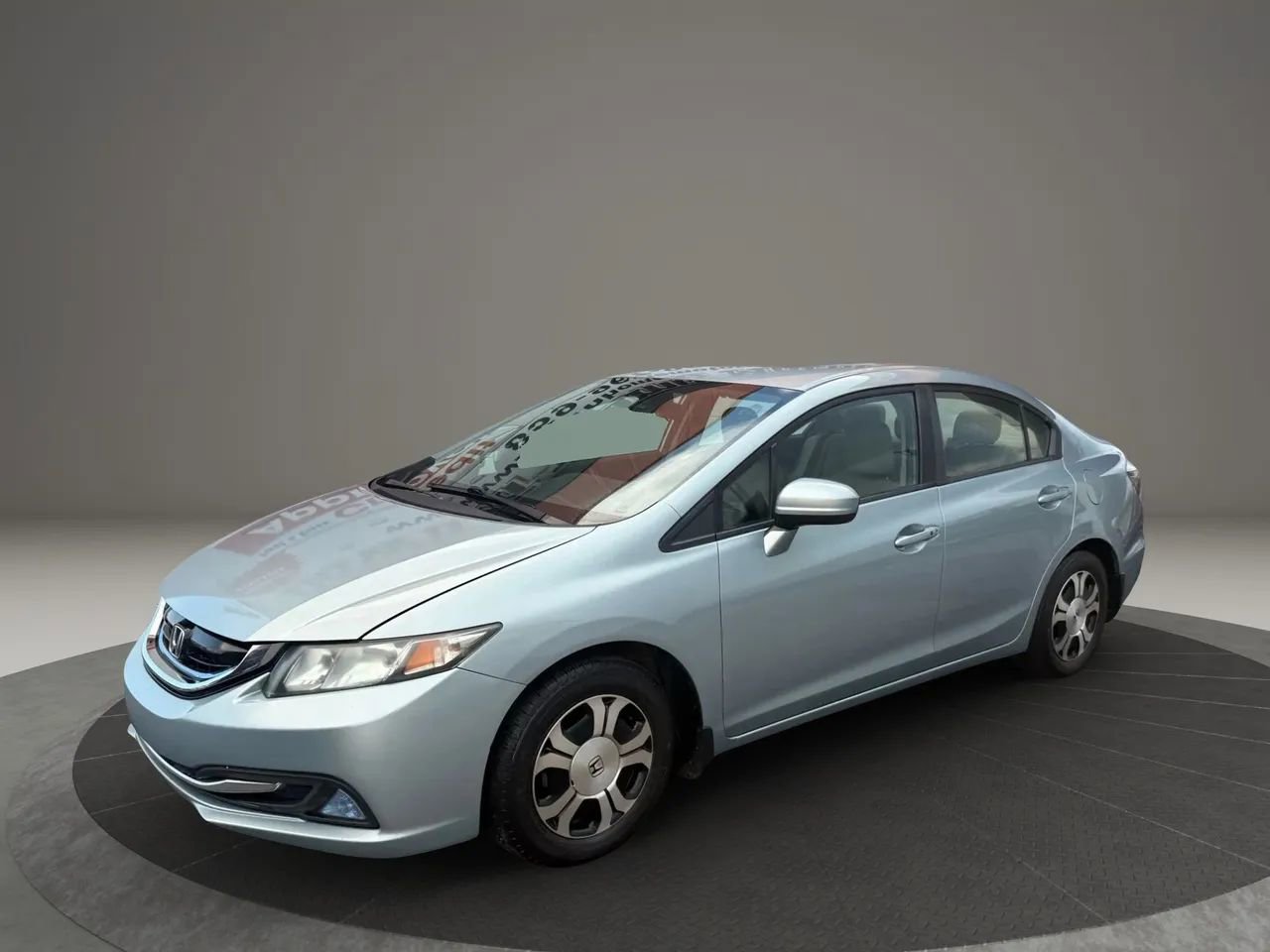 Used 2015 Honda Civic Hybrid Sedan image 2