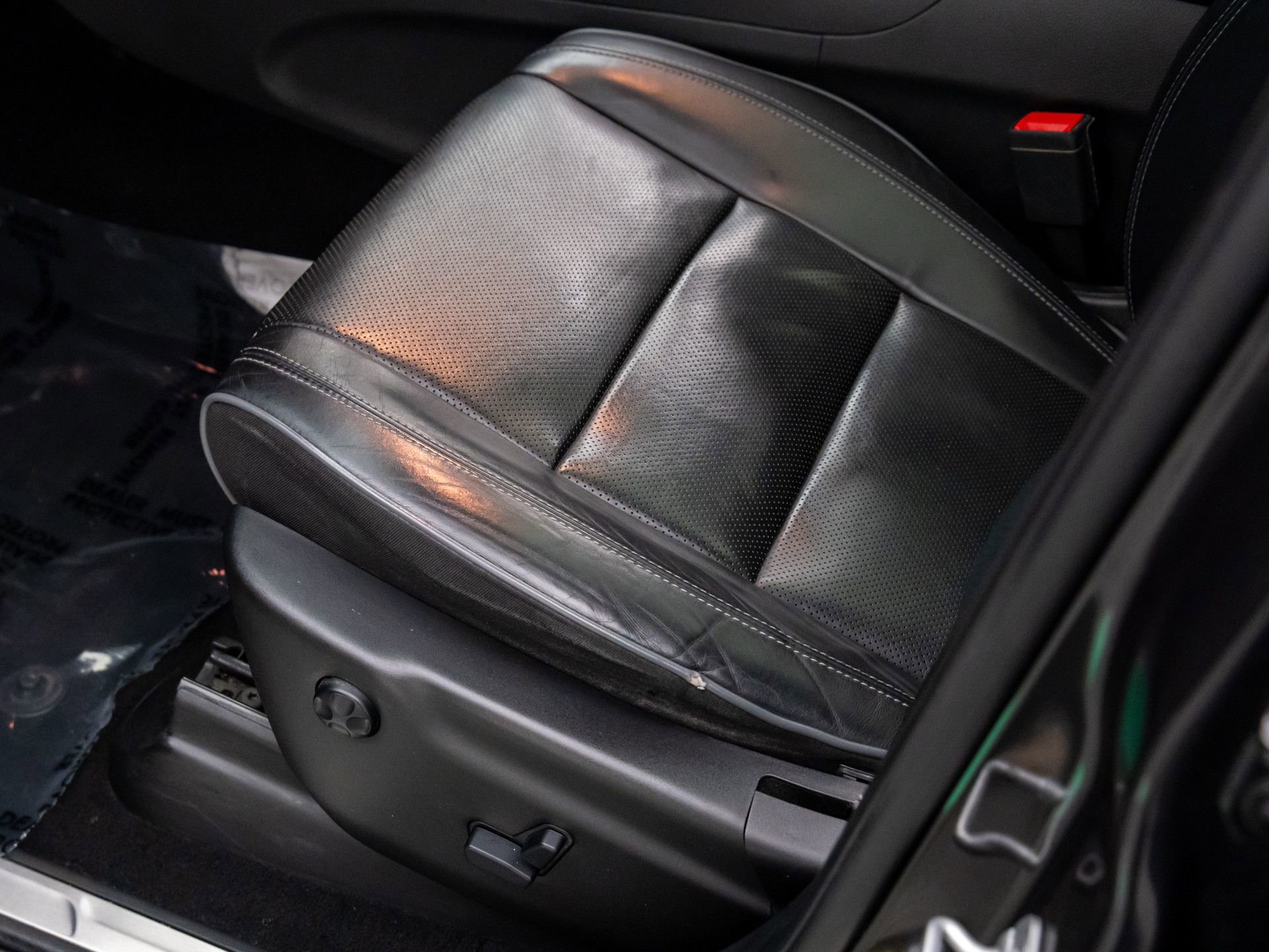 Used 2020 Jeep Grand Cherokee Overland image 16