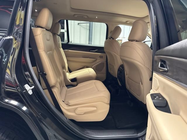 Used 2021 Jeep Grand Cherokee L Limited AWD/4WD image 28