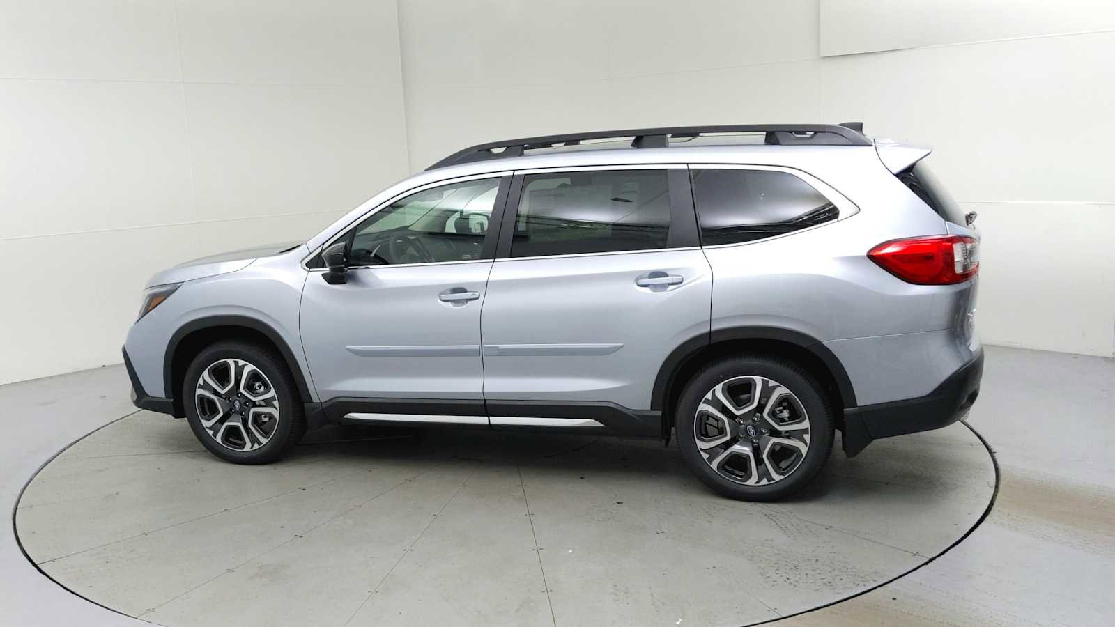New 2025 Subaru Ascent Limited image 6