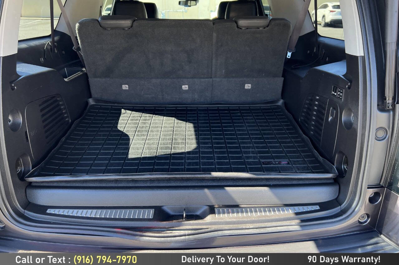 Used 2015 Cadillac Escalade ESV Premium AWD/4WD image 11