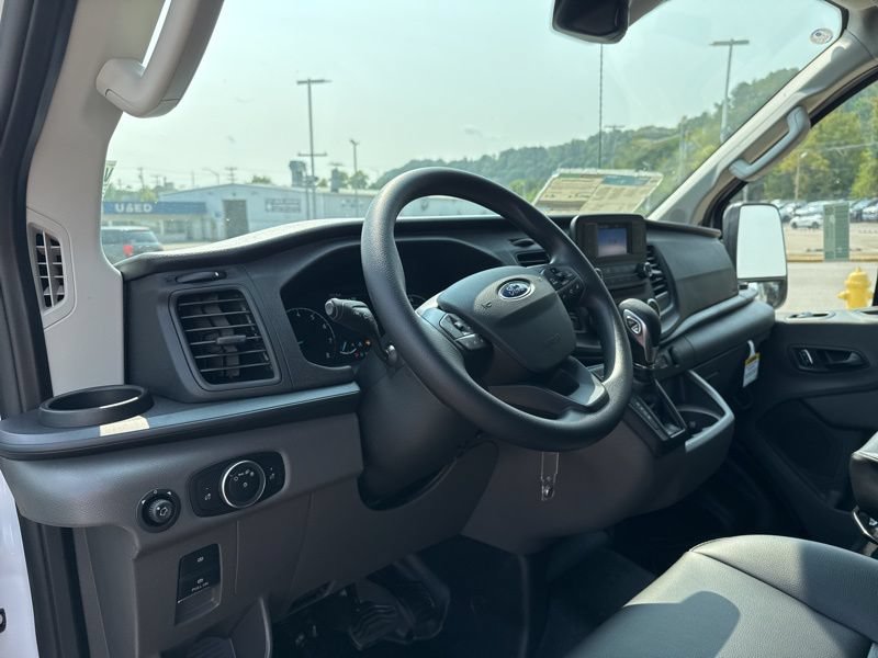 New 2025 Ford Transit 350 Low Roof RWD image 18