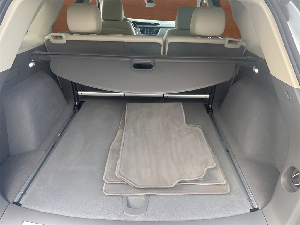 Certified 2022 Cadillac XT5 Premium Luxury w/ Technology Package image 10