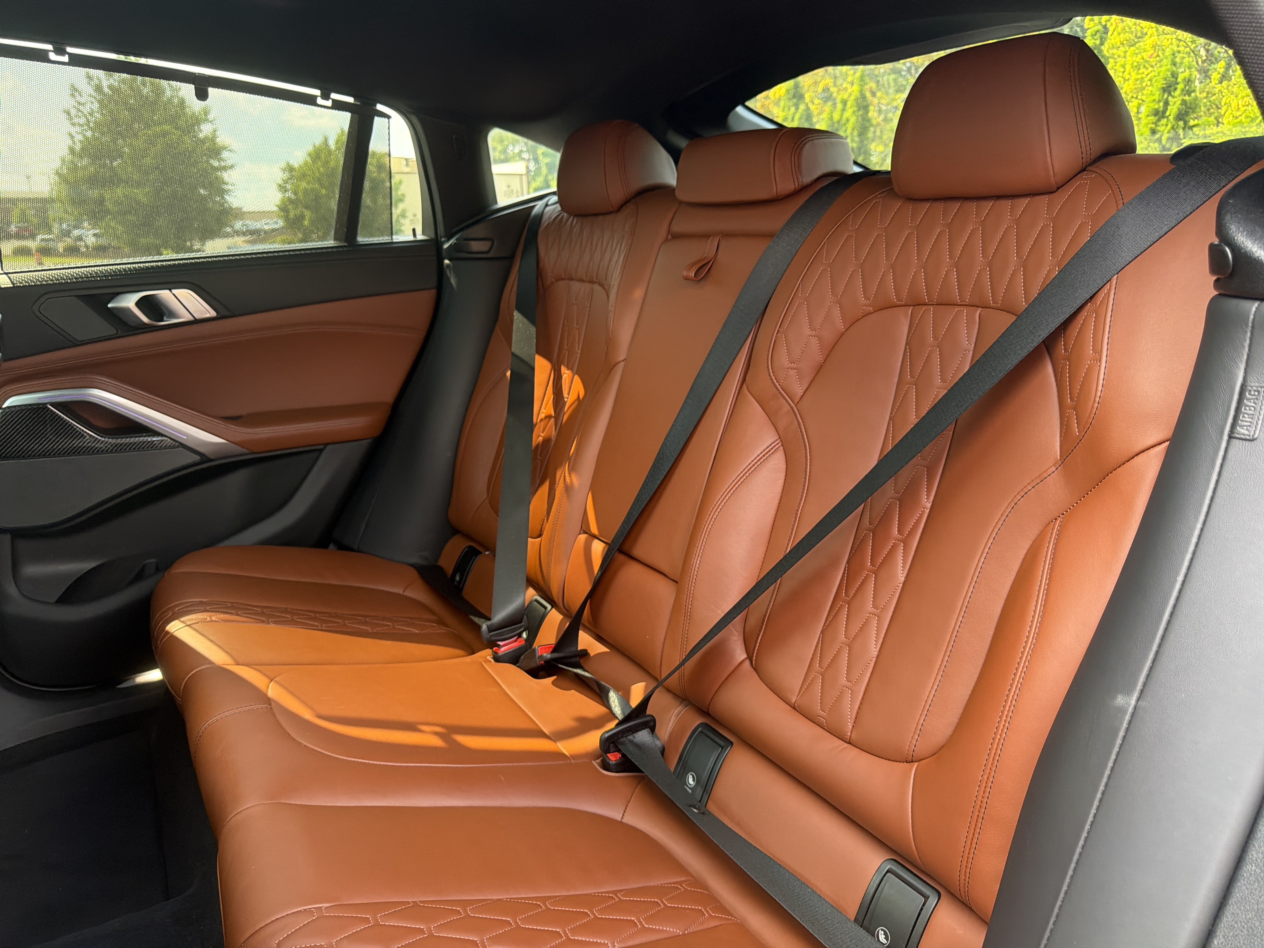 Used 2021 BMW X6 M50i w/ Executive Package AWD/4WD image 9