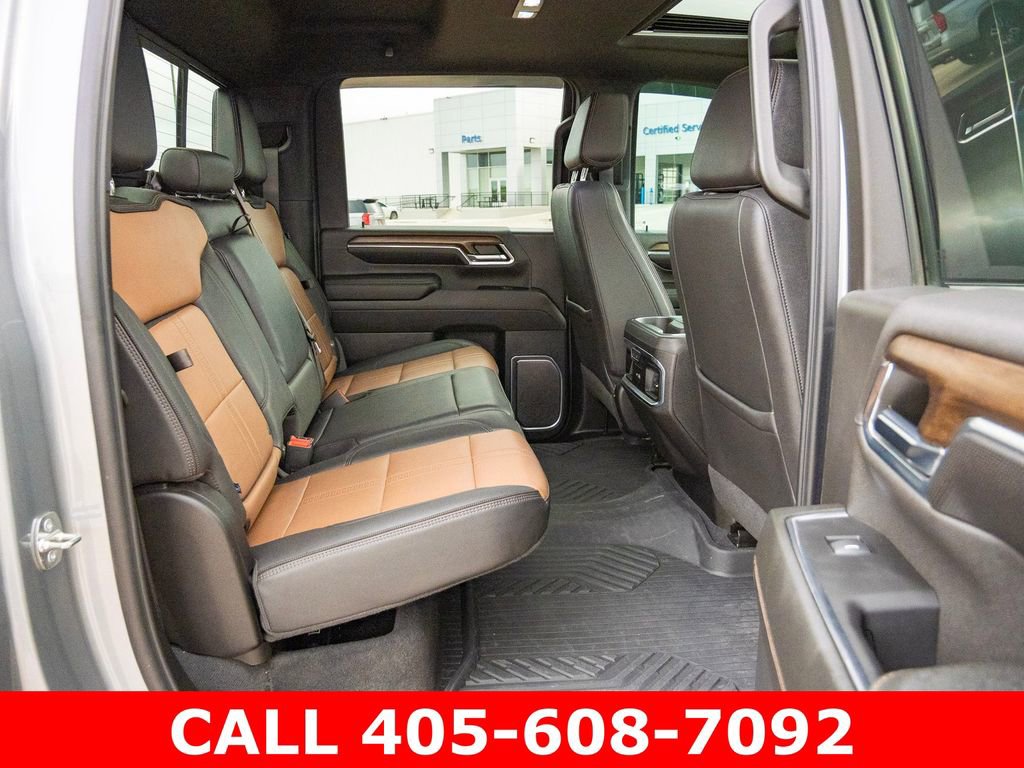 Used 2024 Chevrolet Silverado 2500 High Country w/ High Country Premium Package AWD/4WD image 23