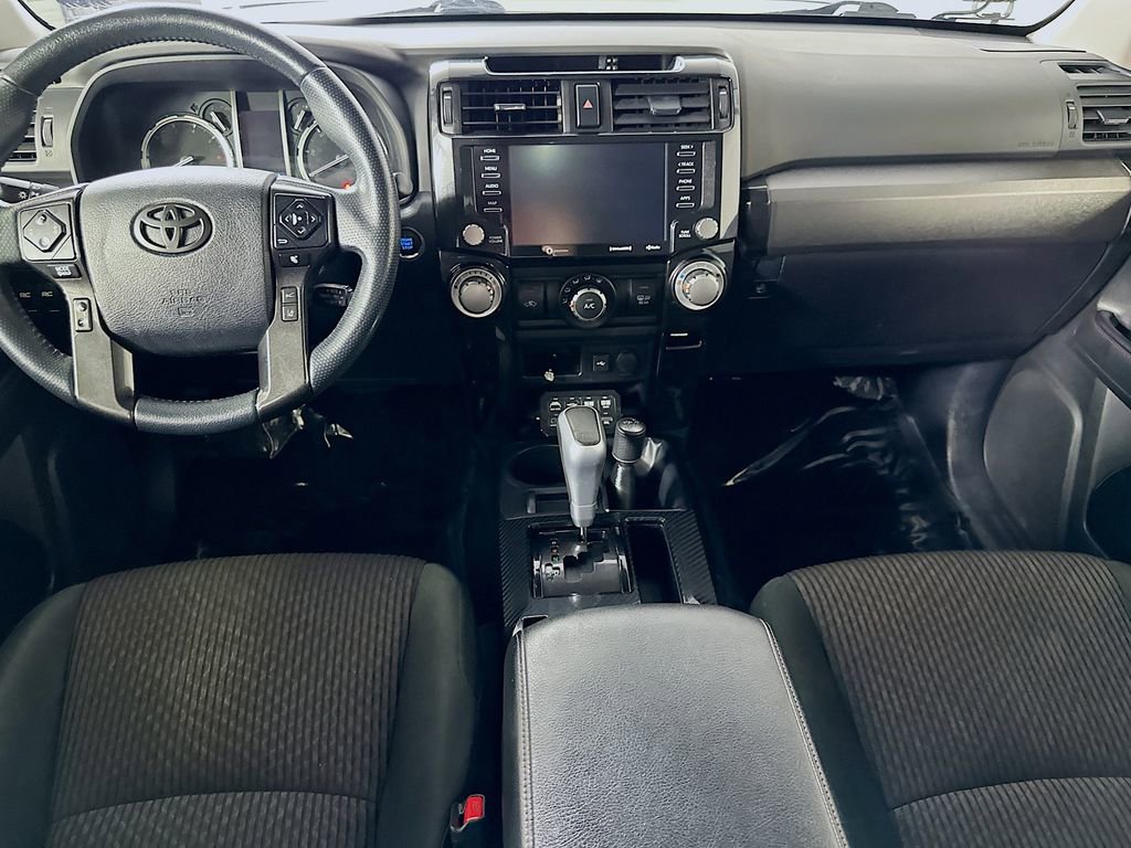 Used 2022 Toyota 4Runner TRD Off-Road AWD/4WD image 17