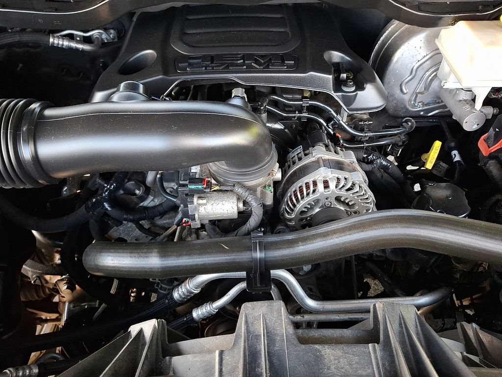 Used 2019 RAM 1500 Laramie AWD/4WD image 28