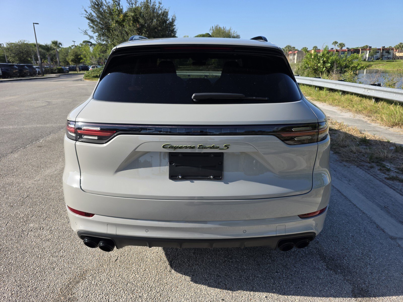 Used 2021 Porsche Cayenne Turbo S AWD/4WD image 6