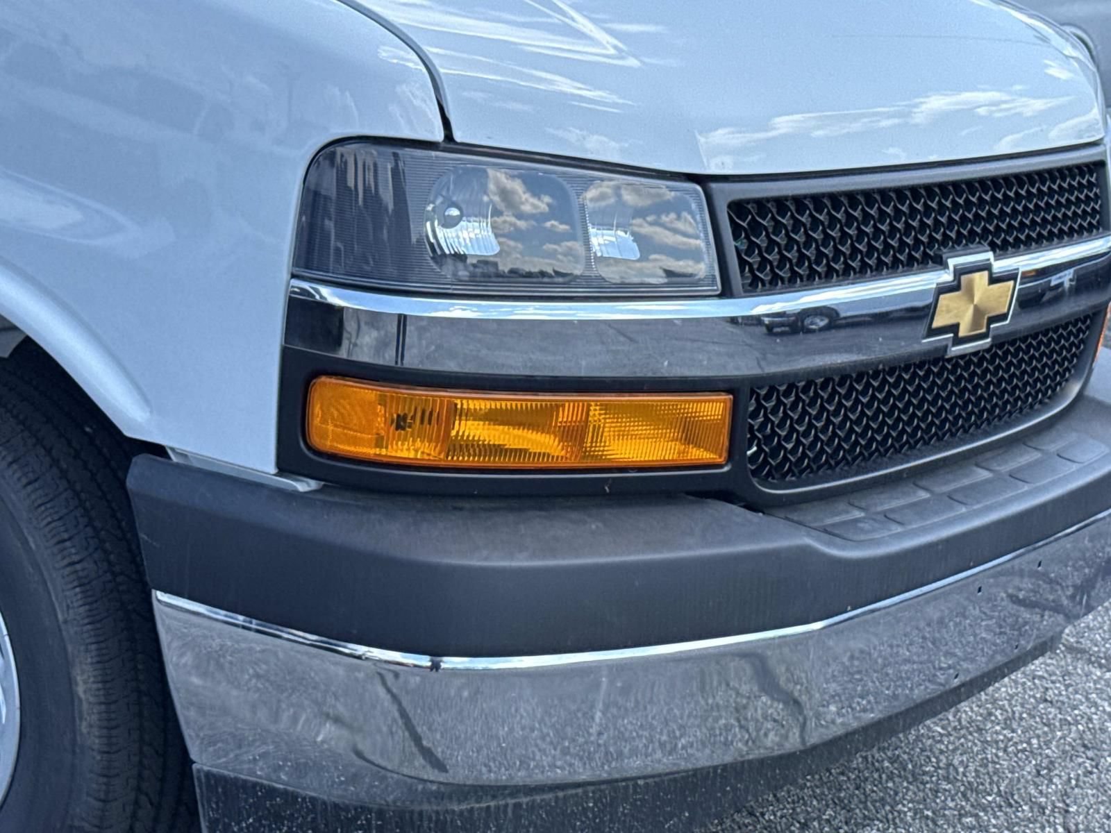 New 2026 Chevrolet Express 3500 w/ Power Convenience Package RWD image 7