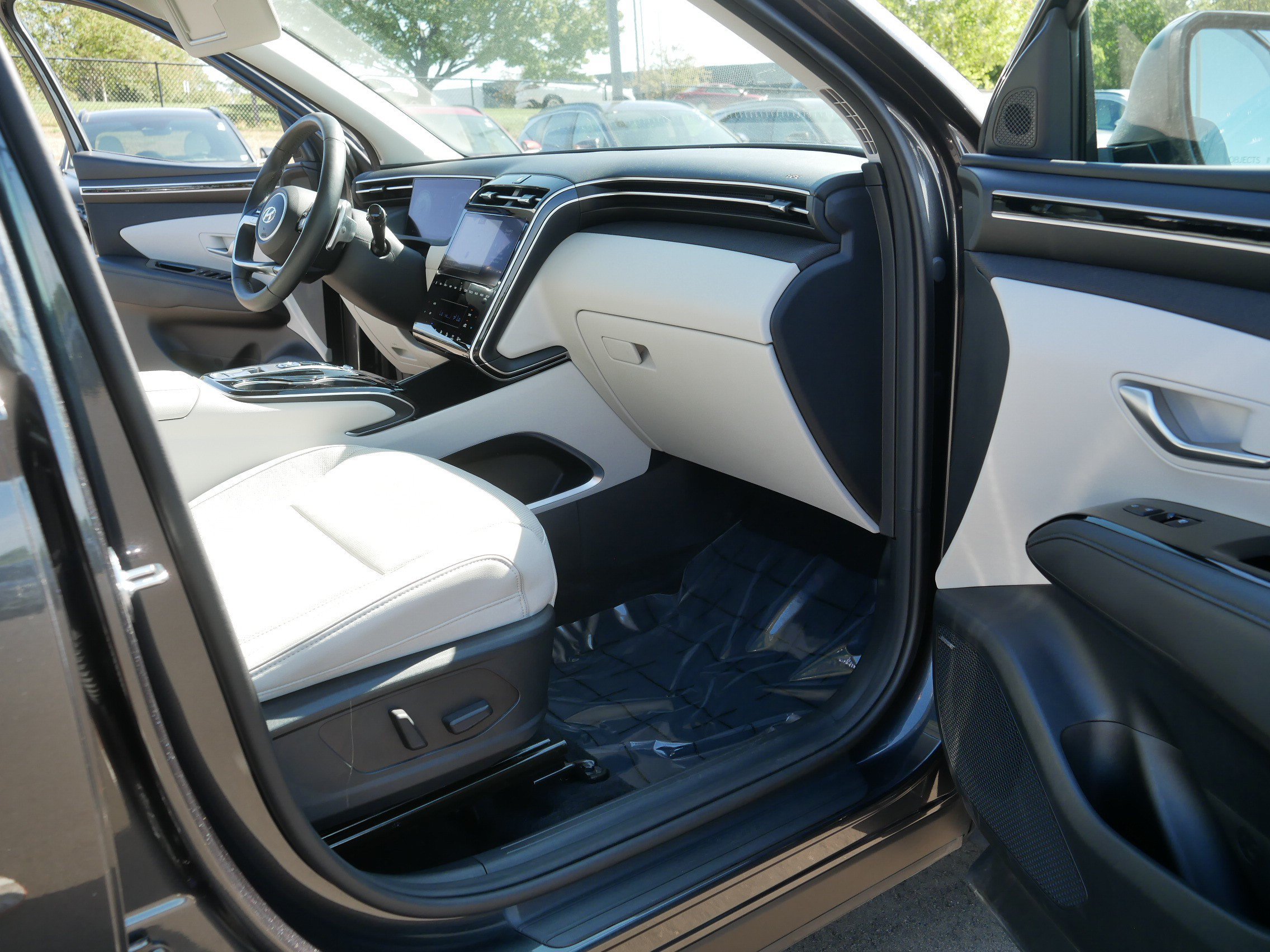 Used 2023 Hyundai Tucson Limited AWD/4WD image 19
