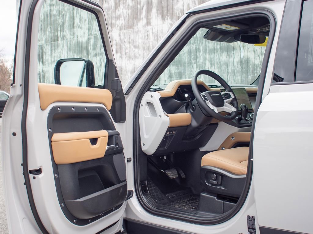 New 2026 Land Rover Defender 110 S image 10