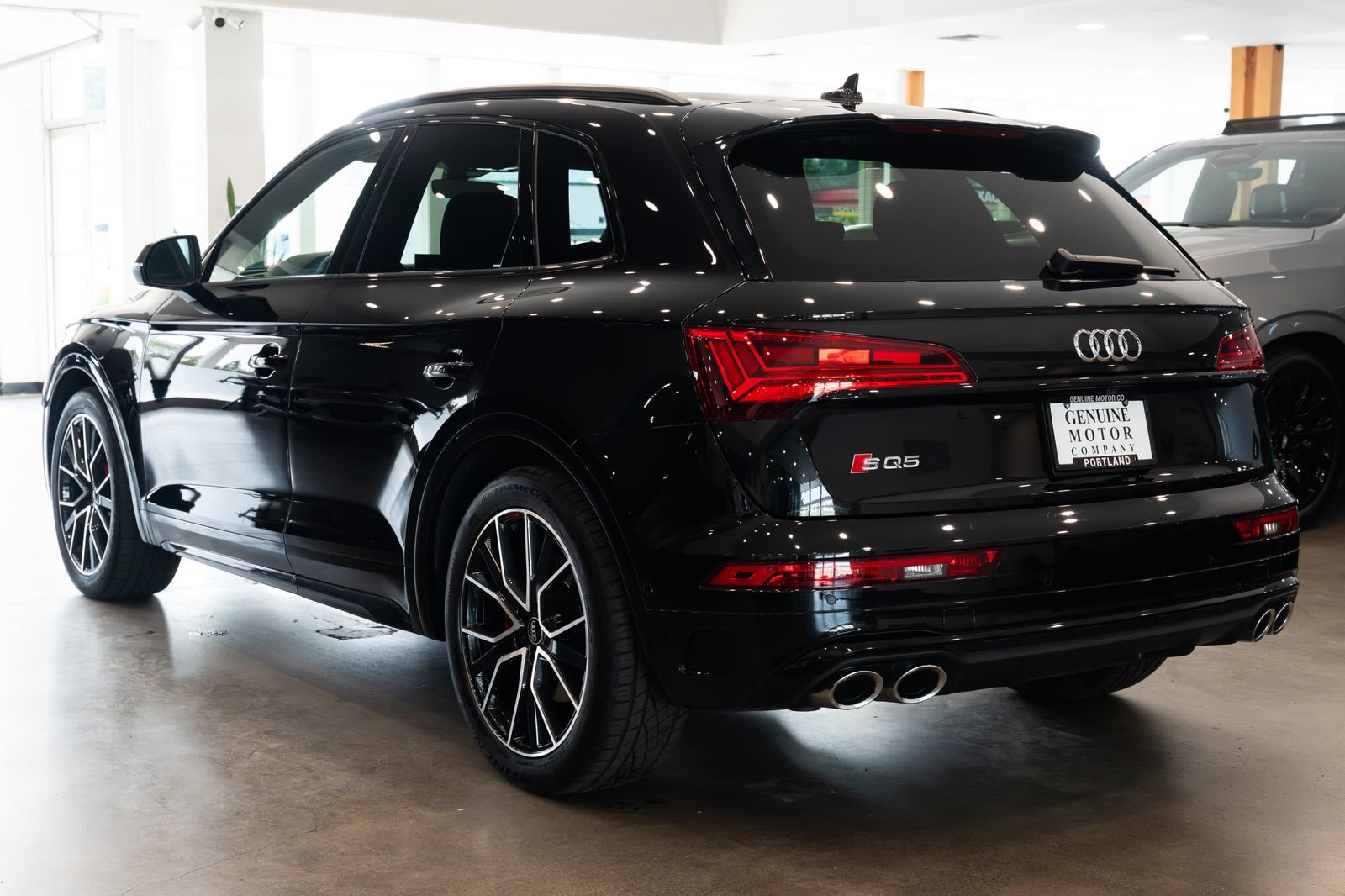 Used 2021 Audi SQ5 Prestige w/ Prestige Package AWD/4WD image 6