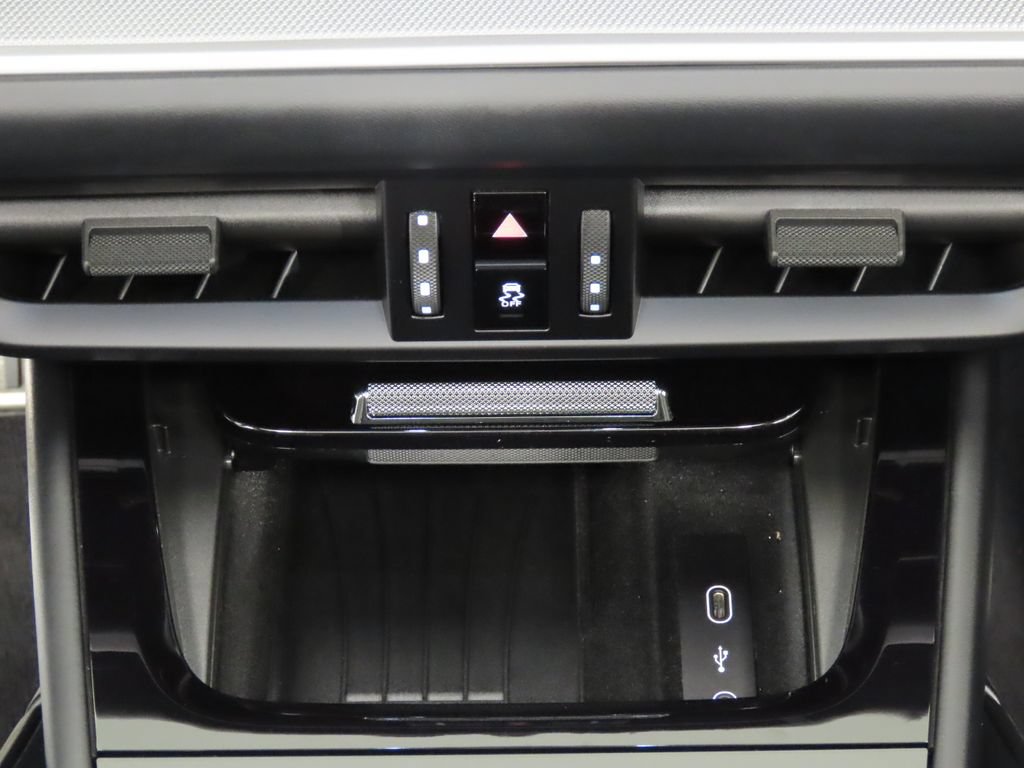 Certified 2026 Porsche Cayenne S AWD/4WD image 29