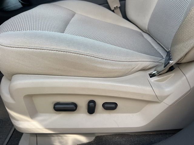 Used 2013 Ford Edge SEL FWD image 21
