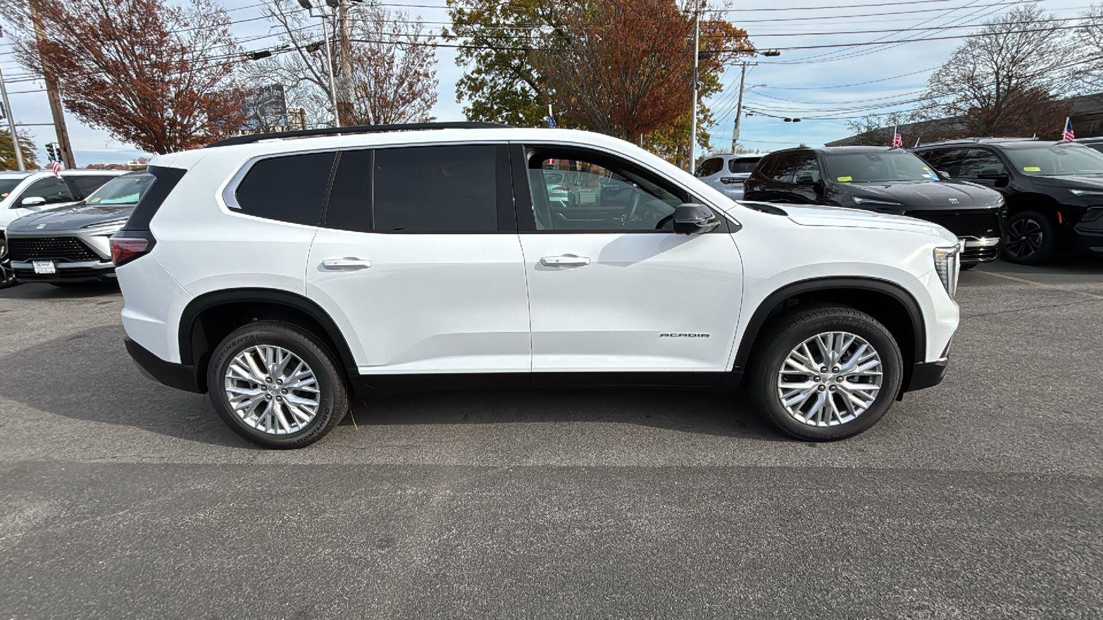 New 2026 GMC Acadia Elevation image 8