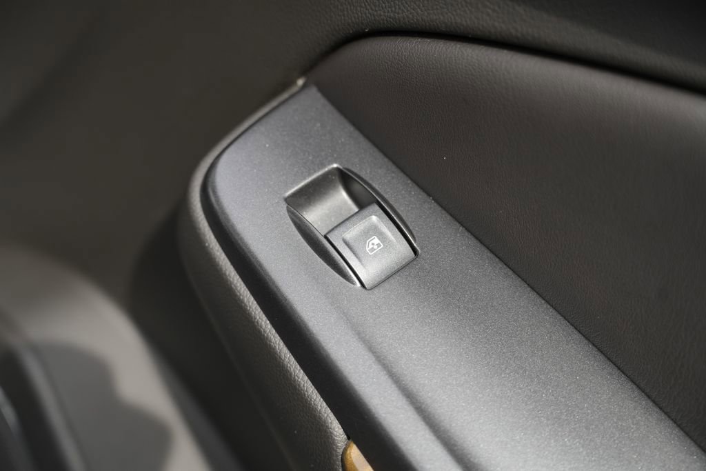 Used 2017 GMC Yukon Denali w/ Open Road Package image 30