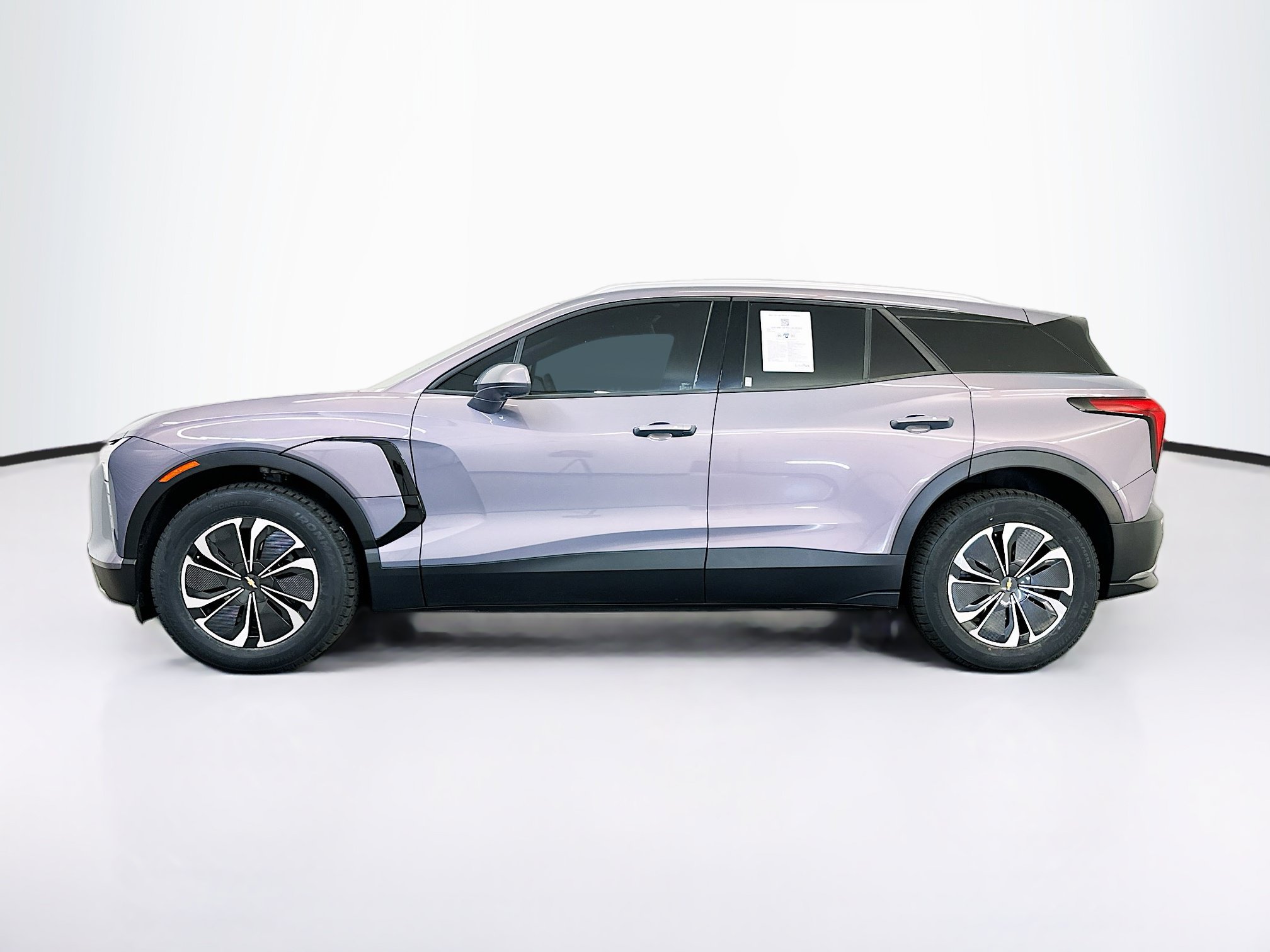 Used 2024 Chevrolet Blazer EV LT AWD/4WD image 4