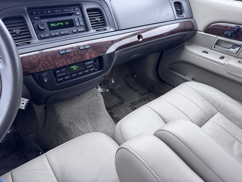 Used 2008 Mercury Grand Marquis LS image 28