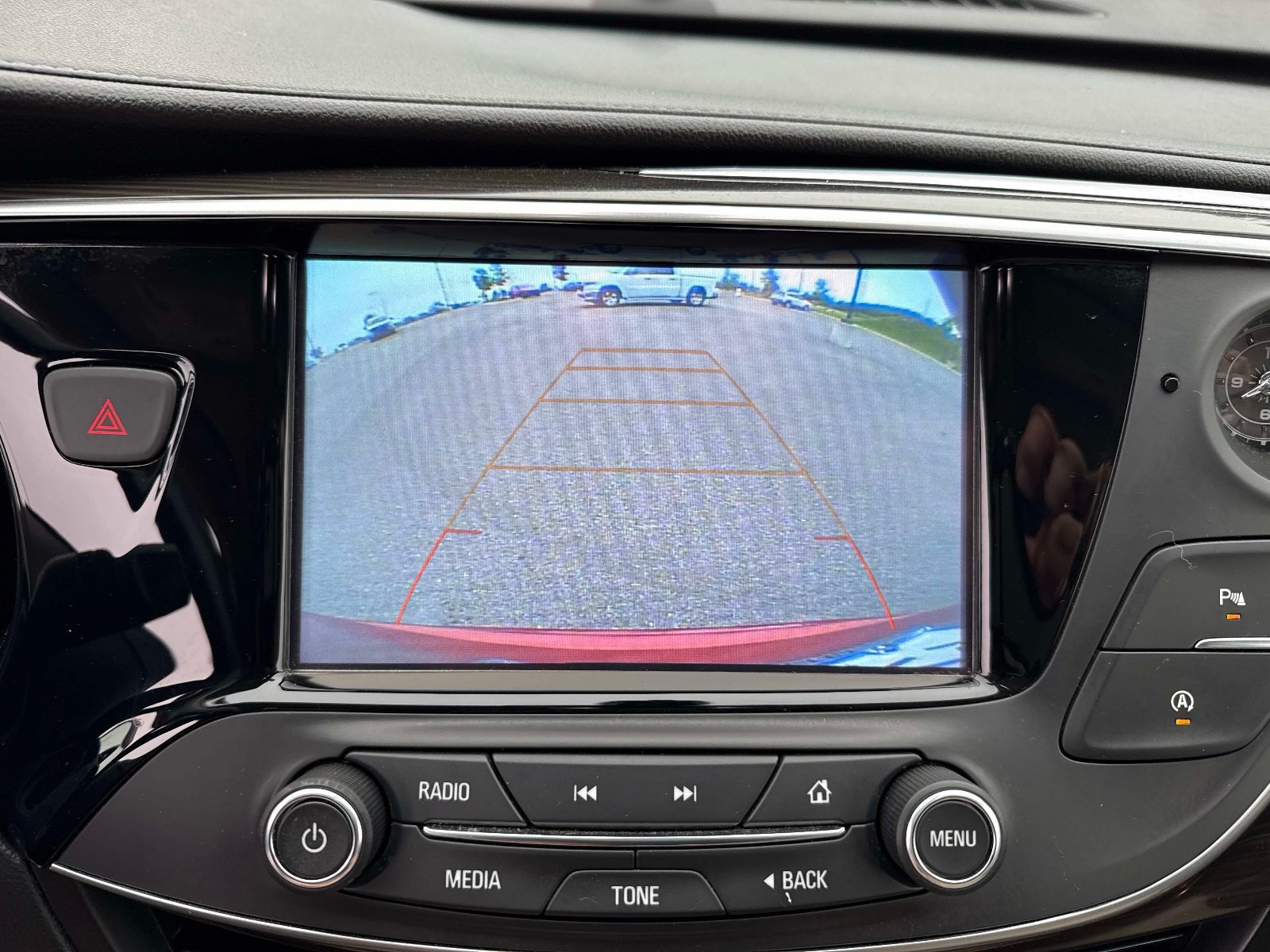 Used 2020 Buick Envision Essence FWD image 26