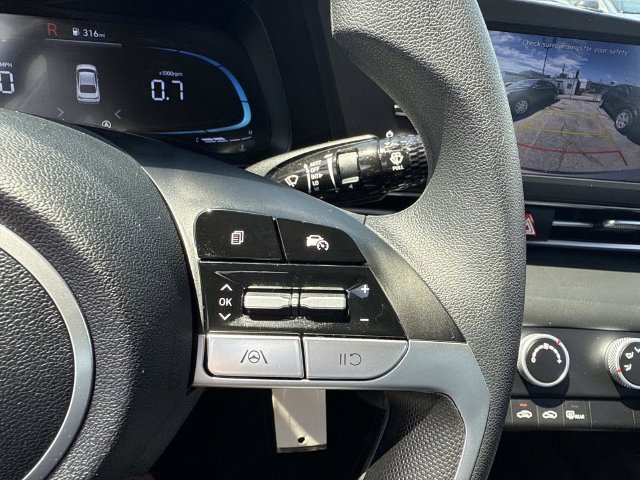 Certified 2026 Hyundai Elantra SE FWD image 24