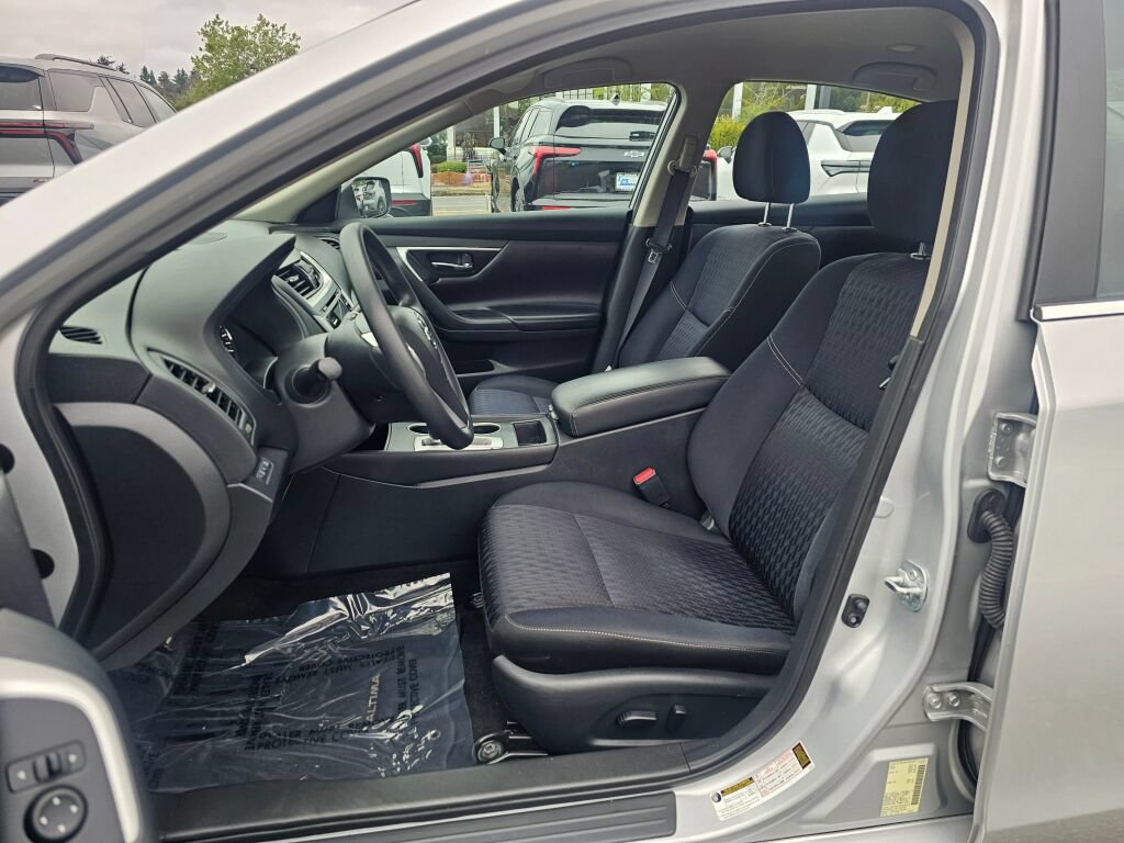 Used 2017 Nissan Altima 2.5 S w/ Power Driver Seat Package FWD image 19