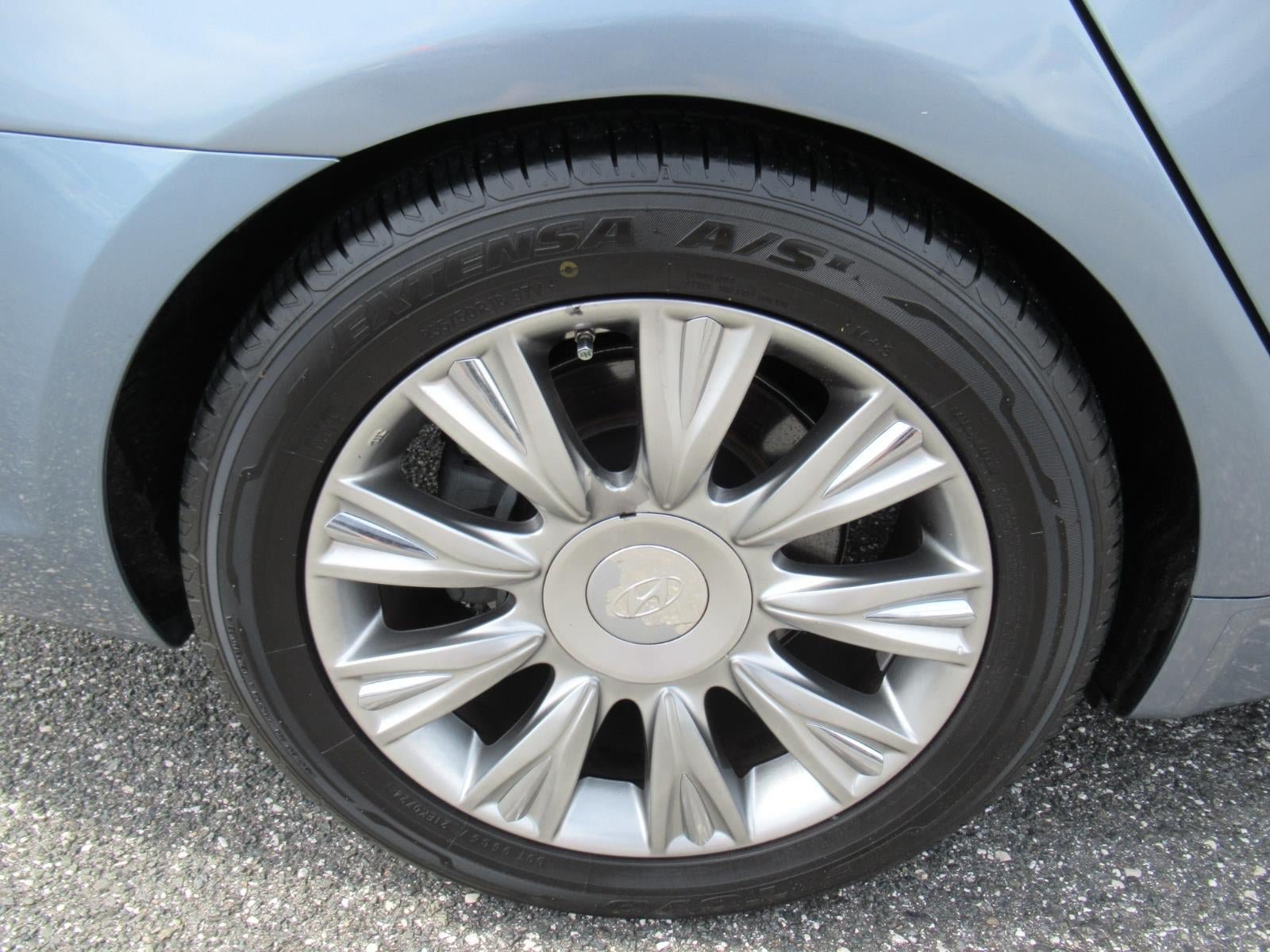 Used 2010 Hyundai Genesis 3.8 w/ Premium Pkg 2 RWD image 8