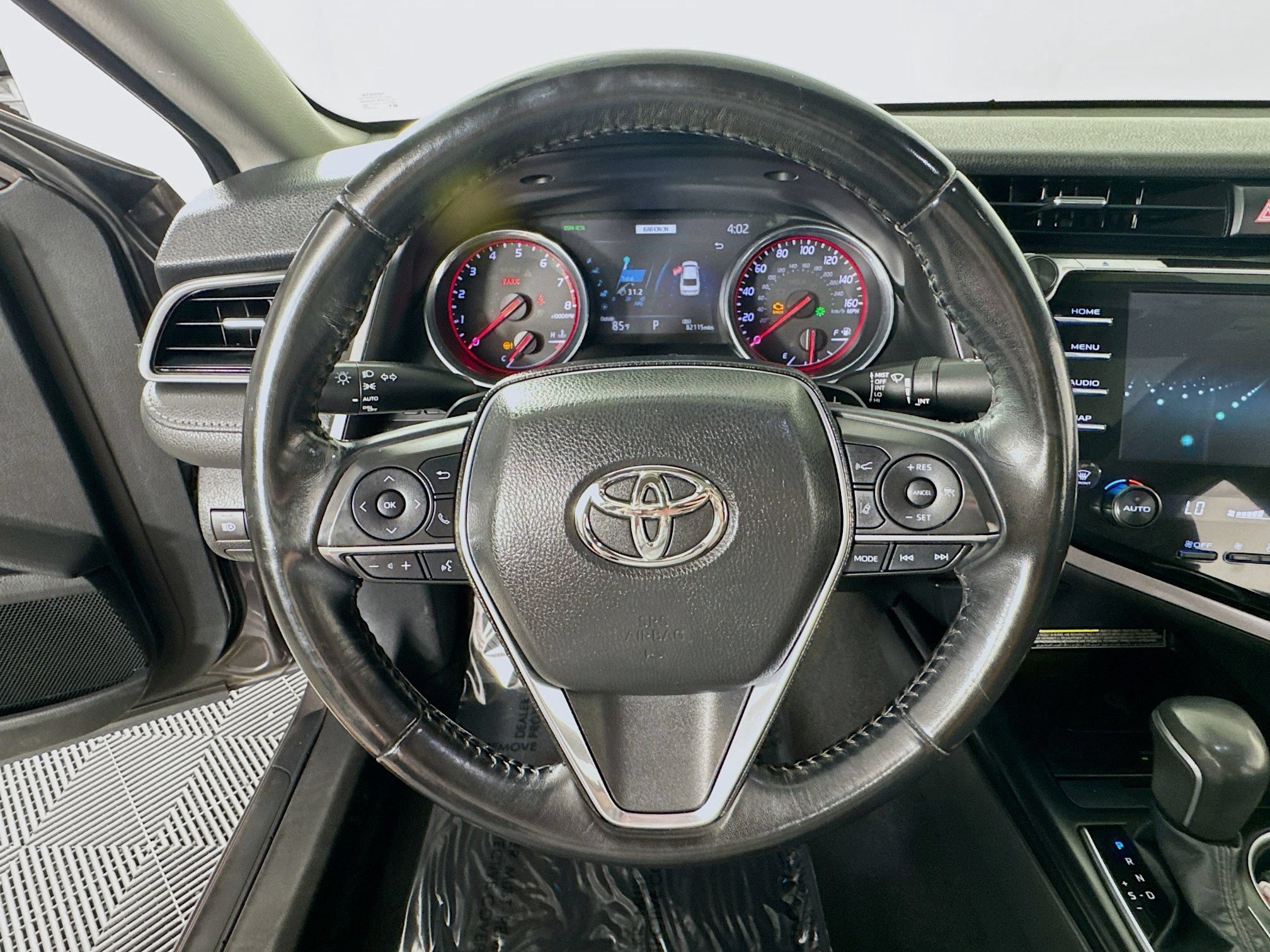 Used 2019 Toyota Camry XSE FWD image 13