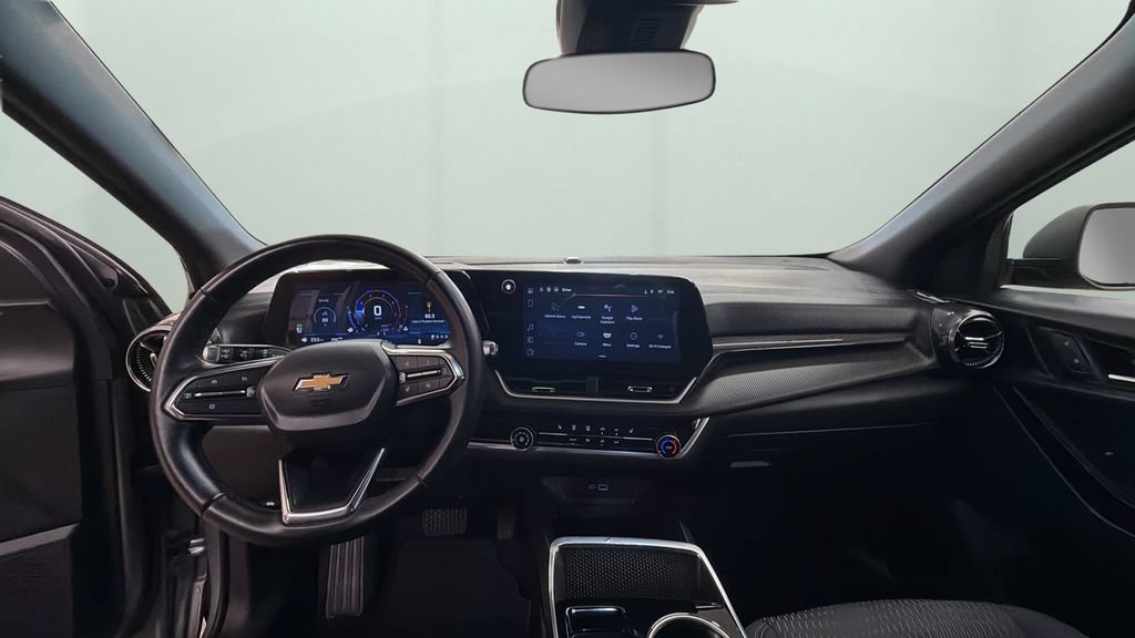Used 2025 Chevrolet Equinox LT AWD/4WD image 10