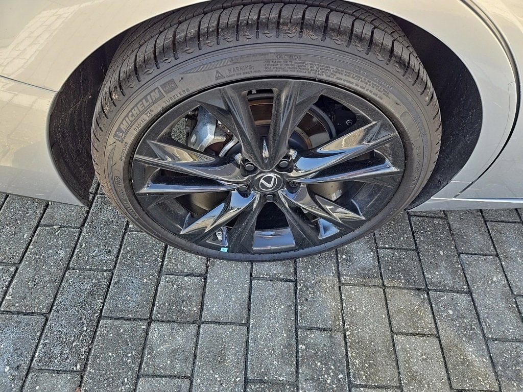 Used 2023 Lexus ES 350 F Sport w/ Accessory Package (Z2) image 12