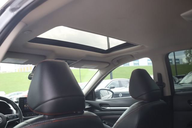 Used 2023 Nissan Altima 2.0 SR FWD image 18
