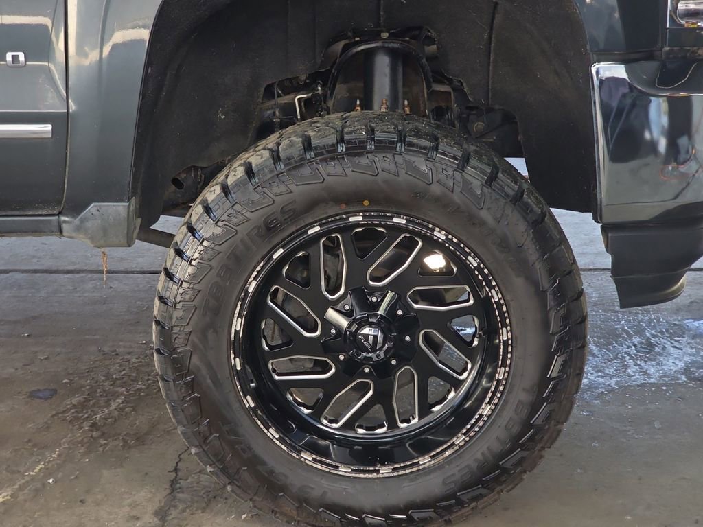 Used 2018 Chevrolet Silverado 1500 LTZ AWD/4WD image 23