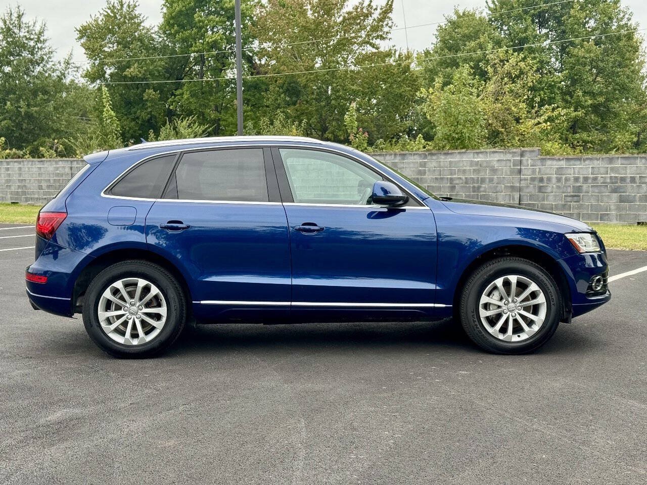 Used 2013 Audi Q5 2.0T Premium Plus AWD/4WD image 10