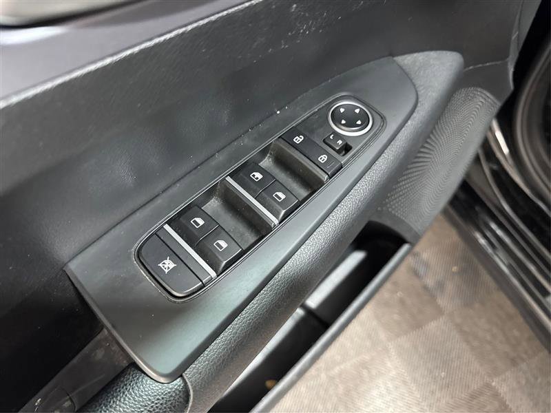 Used 2022 Kia Forte LXS image 30