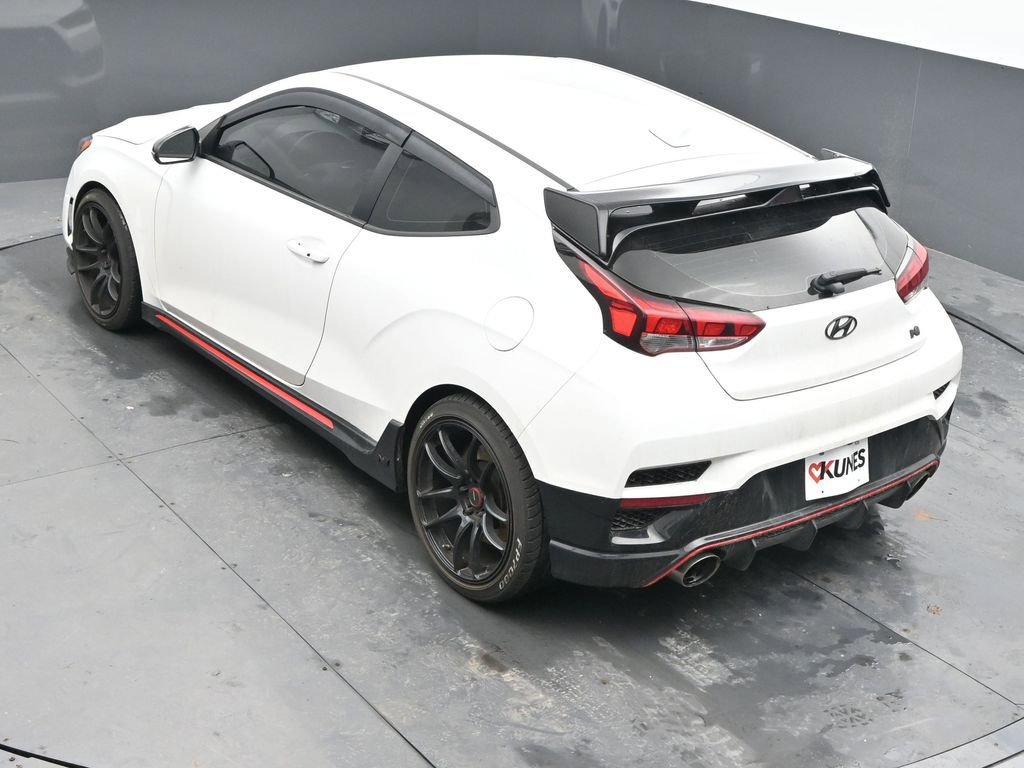 Used 2021 Hyundai Veloster N image 33