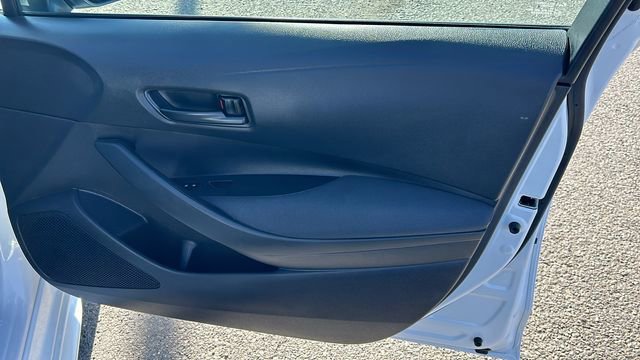 Used 2022 Toyota Corolla LE w/ Carpet Mat Package (TMS) image 9