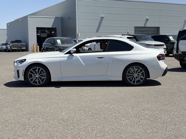 Used 2026 BMW 230i Coupe w/ Convenience Package RWD image 9