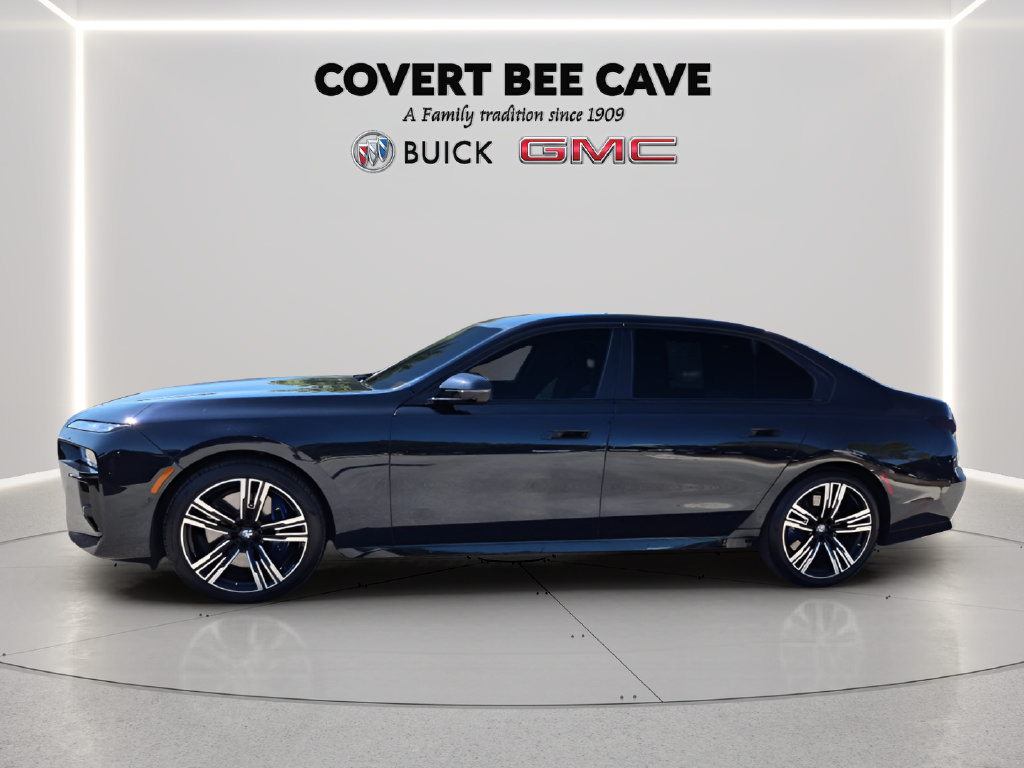 Used 2023 BMW 740i w/ Executive Package RWD image 4
