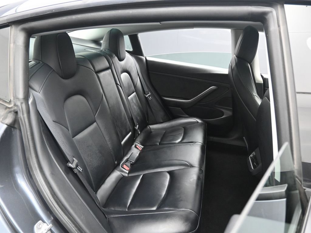 Used 2021 Tesla Model 3 Standard Range Plus image 24