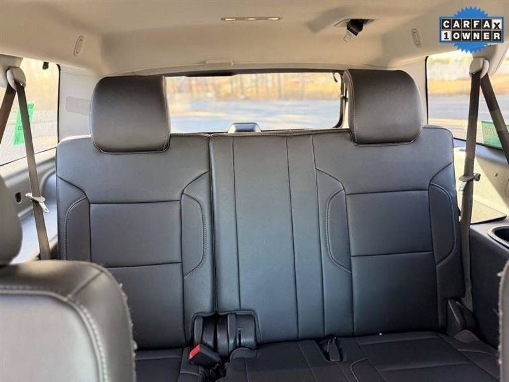 Used 2018 Chevrolet Suburban Premier AWD/4WD image 17
