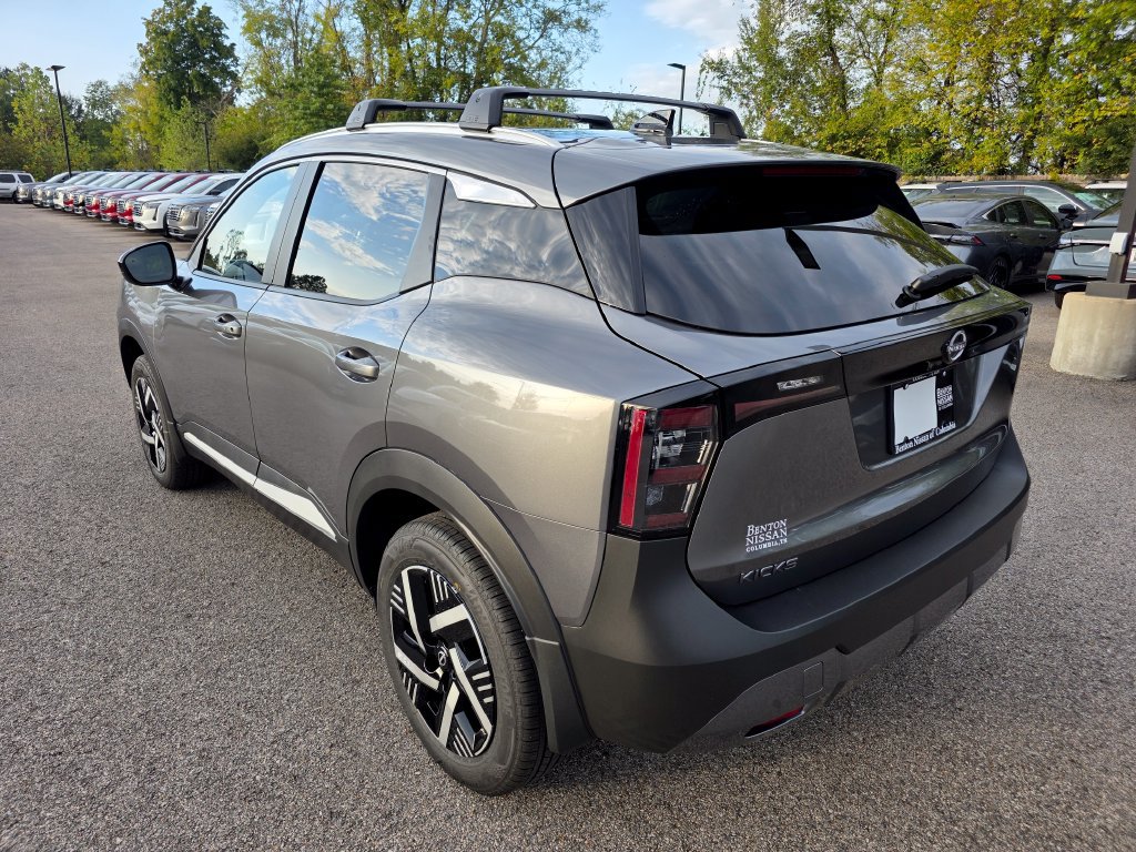 New 2027 Nissan Kicks SV FWD image 2