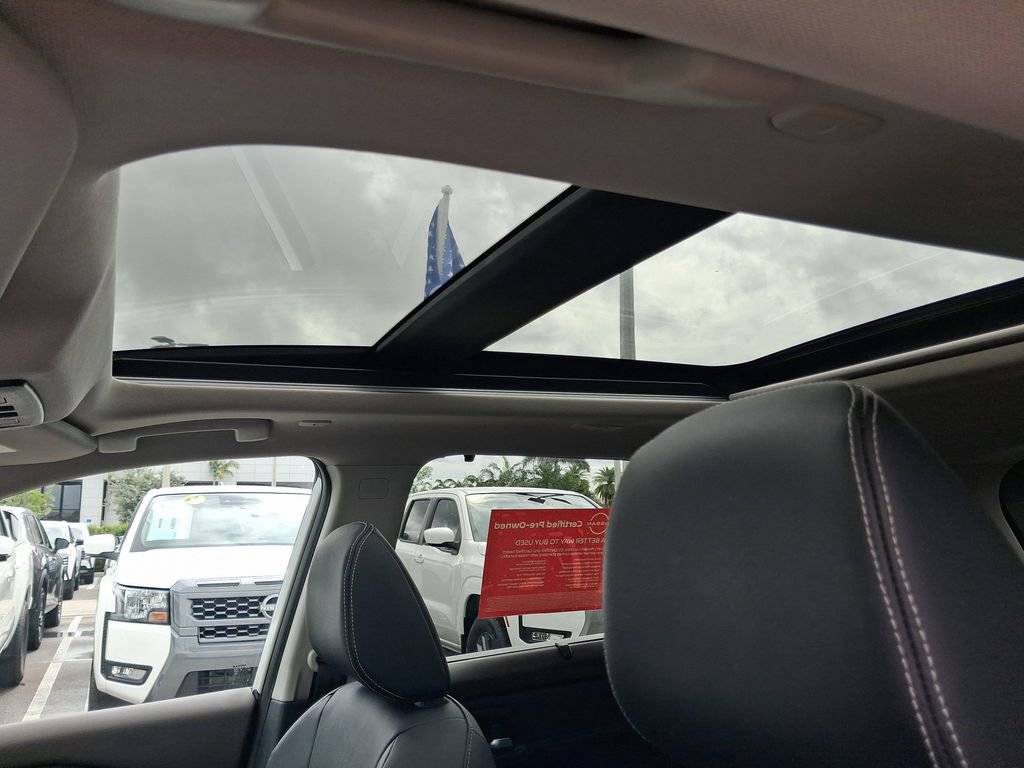 Certified 2023 Nissan Rogue SL w/ SL Premium Package image 15