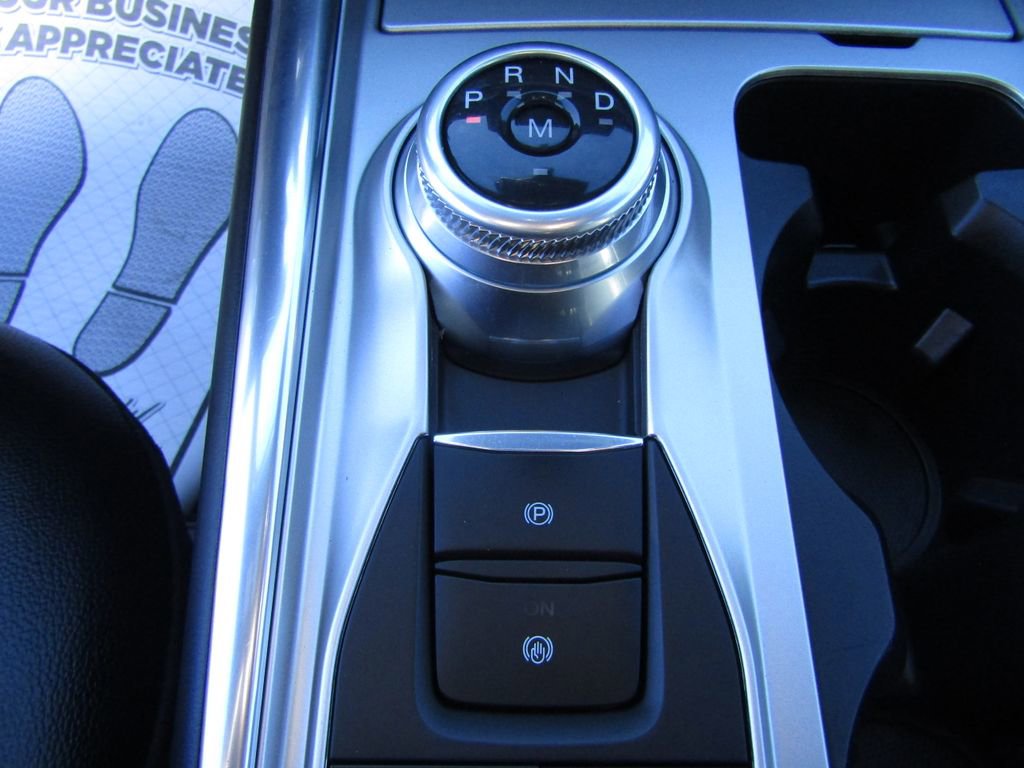 Used 2020 Ford Explorer XLT w/ Equipment Group 202A image 30