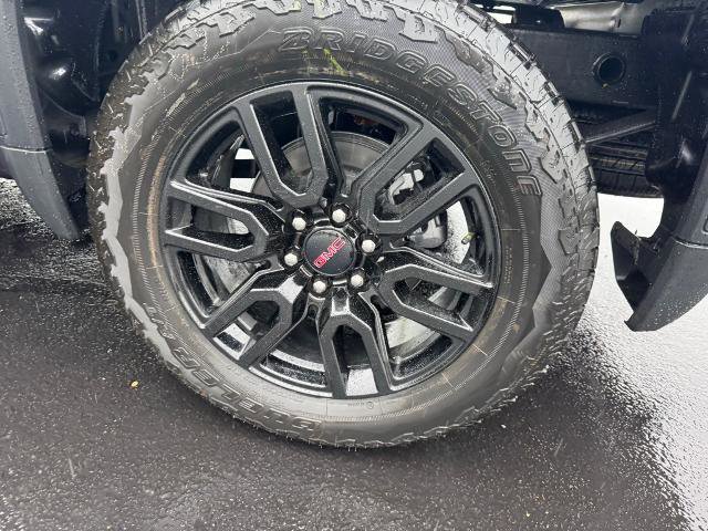 New 2025 GMC Sierra 1500 Elevation image 13