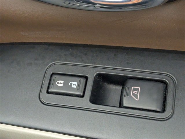 Used 2023 Nissan Titan Platinum Reserve w/ Moonroof Package image 37